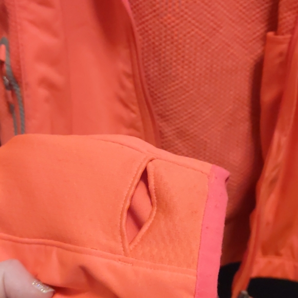 Under Armour Running Jacket | Pink | M - Picture 2 of 4